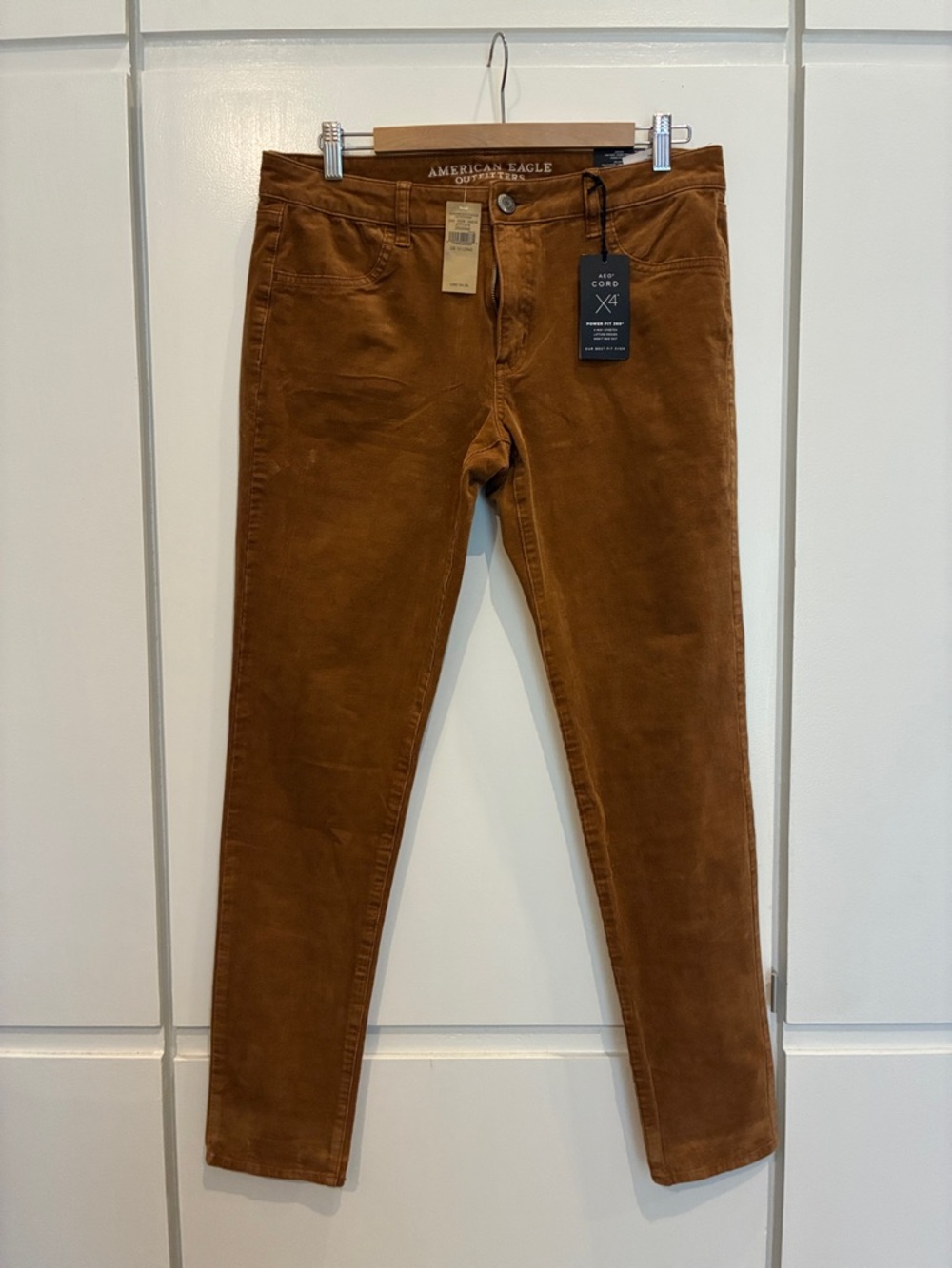 NWT AE low rise super stretch power fit 360 corduroy jeggings